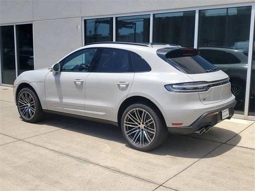 Chalk 2025 Porsche Macan