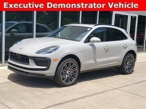Chalk 2025 Porsche Macan