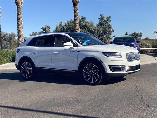 2020 Lincoln Nautilus Reserve