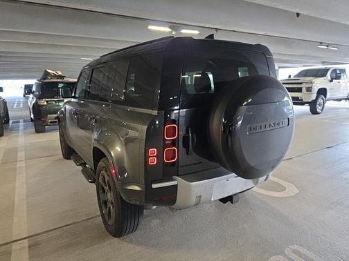 2025 Land Rover Defender P300