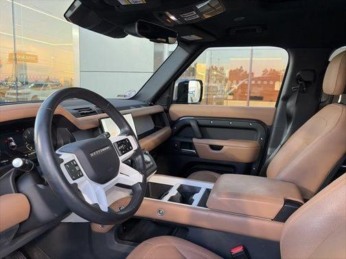 2025 Land Rover Defender P300