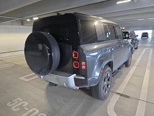 2025 Land Rover Defender P300