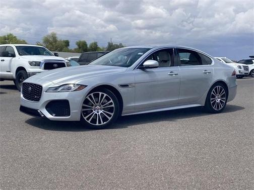 2022 Jaguar XF P300 R-Dynamic SE