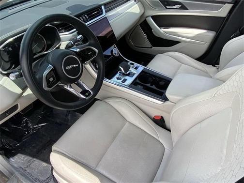 2022 Jaguar XF P300 R-Dynamic SE