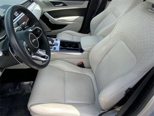 2022 Jaguar XF P300 R-Dynamic SE
