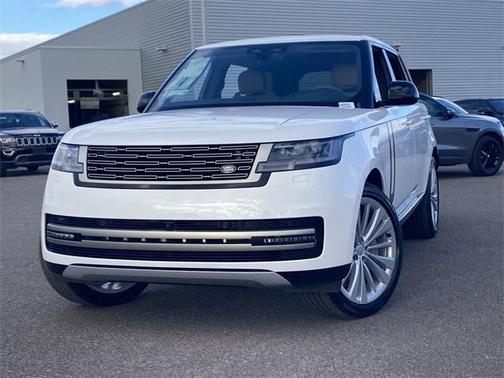 2025 Land Rover Range Rover P530 SE 7 Seat