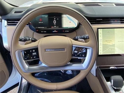 2025 Land Rover Range Rover P530 SE 7 Seat