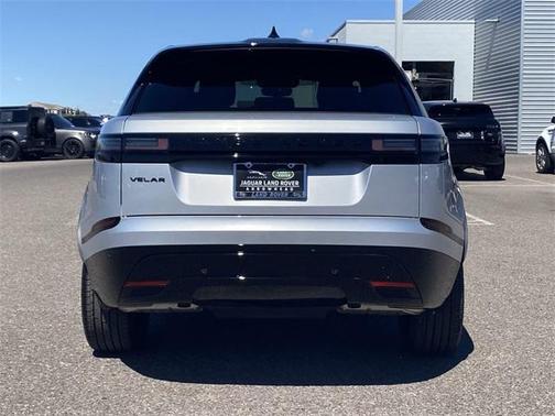 2025 Land Rover Range Rover Velar P250 Dynamic SE