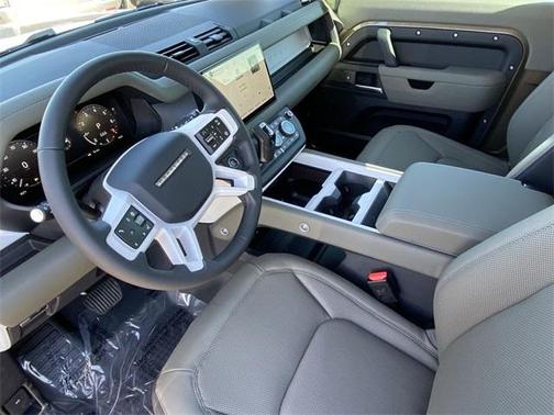 2025 Land Rover Defender P300 S