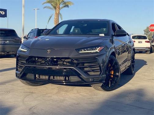2021 Lamborghini Urus Base