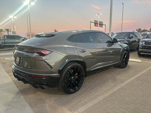 2021 Lamborghini Urus