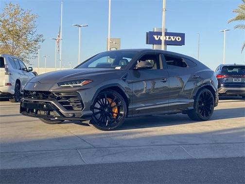 2021 Lamborghini Urus Base