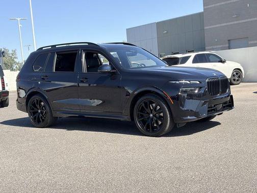 Carbon Black Metallic 2023 BMW X7 xDrive40i