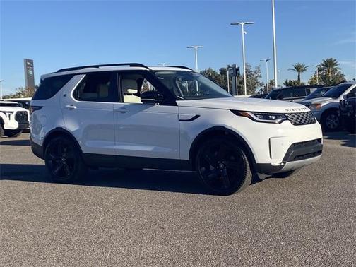2025 Land Rover Discovery P300 S