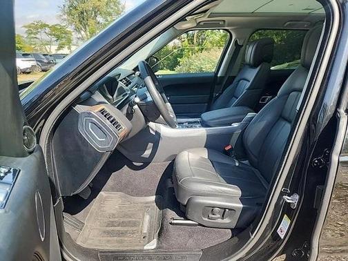 2022 Land Rover Range Rover Sport SE