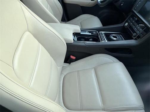 2018 Jaguar F-PACE 35t Prestige