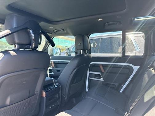 2023 Land Rover Defender 110 S