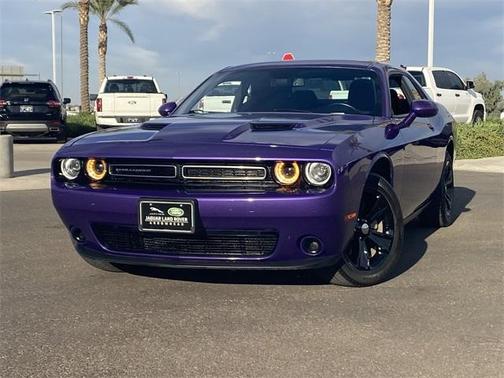2023 Dodge Challenger SXT
