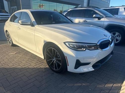 2021 BMW 330 i