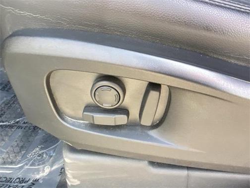 2023 Land Rover Defender 110 S