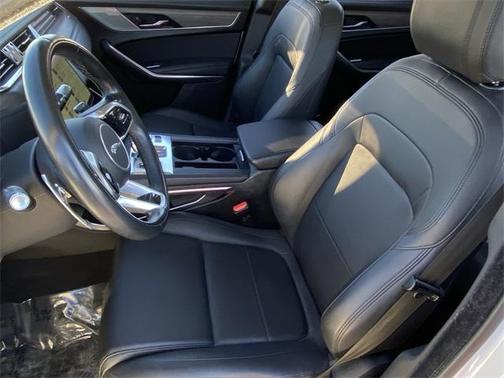 2021 Jaguar F-PACE Base