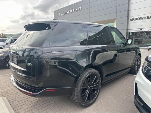 2023 Land Rover Range Rover P530 SE