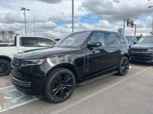 2023 Land Rover Range Rover P530 SE