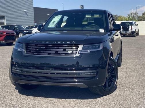 2025 Land Rover Range Rover P400 SE 7 Seat