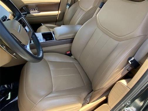 2024 Land Rover Range Rover P530 SE