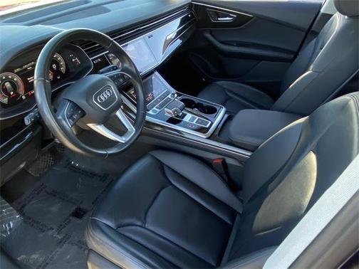 2023 Audi Q7 55 Premium Plus