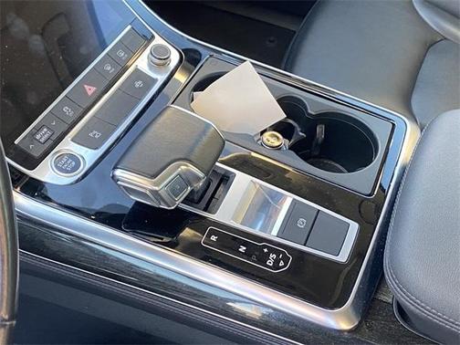 2023 Audi Q7 55 Premium Plus