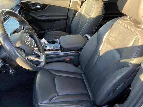 2023 Audi Q7 55 Premium Plus