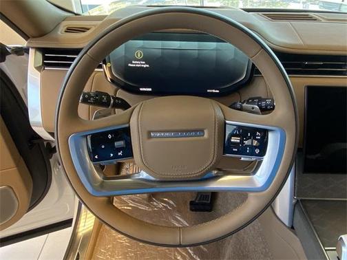 2025 Land Rover Range Rover P615 SV