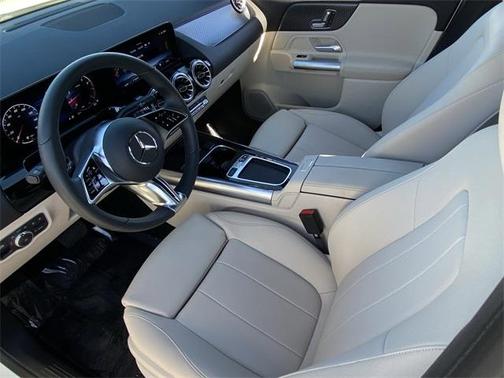 2025 Mercedes-Benz GLA 250 Base