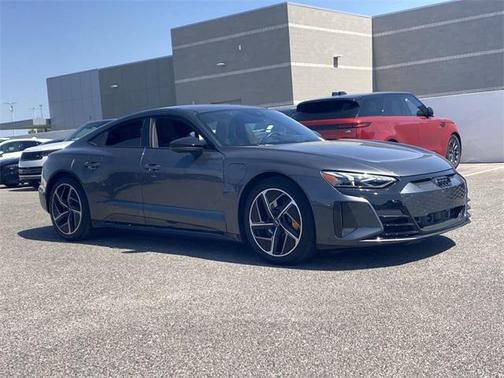 2023 Audi RS e-tron GT Base