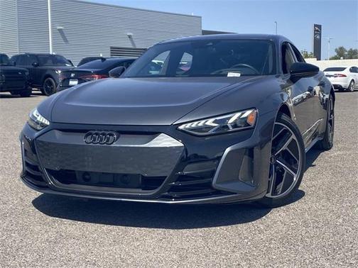 2023 Audi RS e-tron GT Base