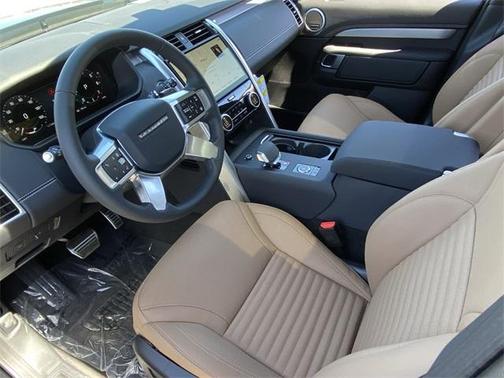 2025 Land Rover Discovery P360 Dynamic SE