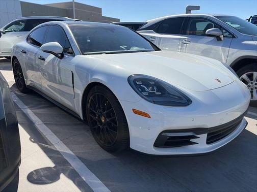 2018 Porsche Panamera Base