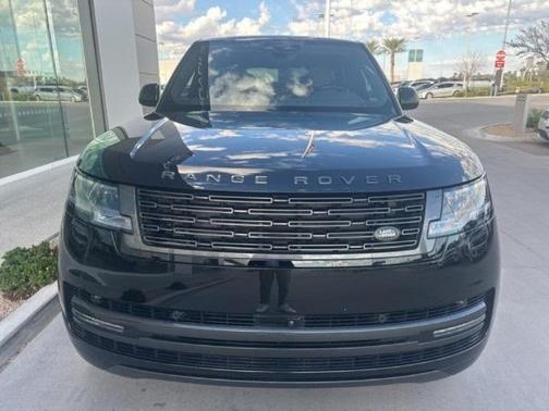 2025 Land Rover Range Rover P400 SE