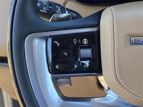 2025 Land Rover Range Rover P400 SE