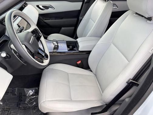 2026 Land Rover Range Rover Velar P250 Dynamic SE