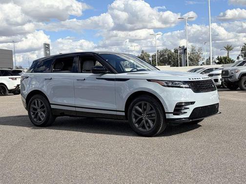 2026 Land Rover Range Rover Velar P250 Dynamic SE