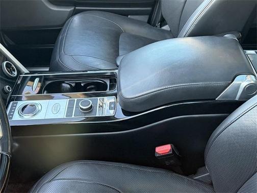 2020 Land Rover Range Rover P525 HSE LWB