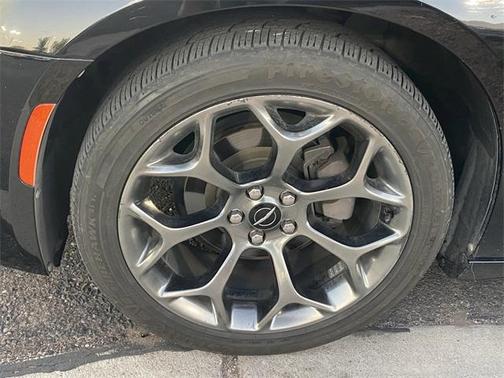 2018 Chrysler 300 Touring