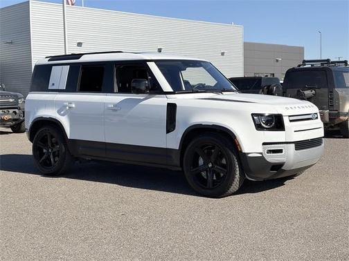 2020 Land Rover Defender 110 SE