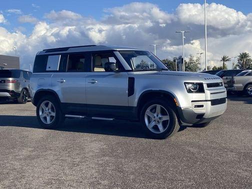 2020 Land Rover Defender 110 SE