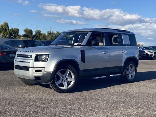 2020 Land Rover Defender 110 SE