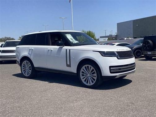 2025 Land Rover Range Rover P530 SE
