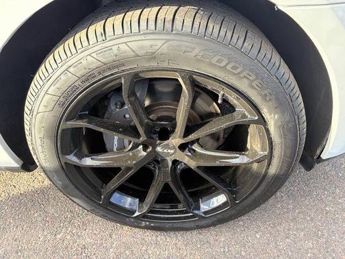 White 2022 Porsche Macan Base