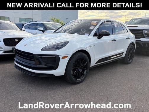White 2022 Porsche Macan Base